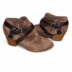 American Eagle Outfitters Brown Suede Ankle Booties Sz 7